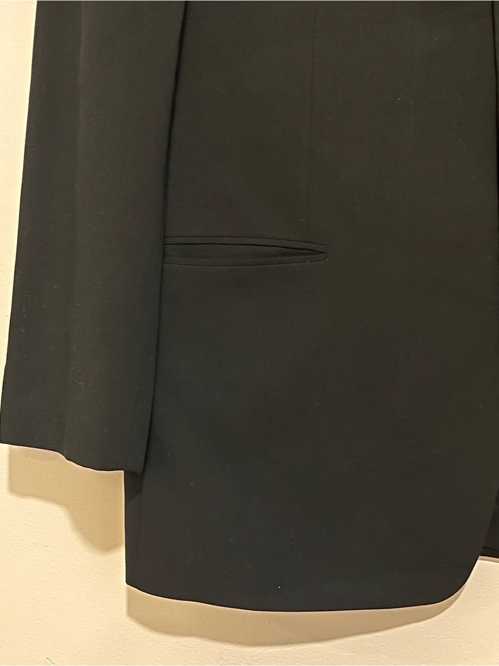 Armani Collezioni | Black single breasted suit jacket/blazer Men’s 44L wool